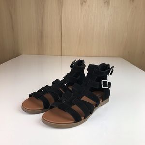 Steve Madden black suede sandals size 6.5